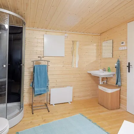 Semesterbostad Yurt And A House With Garden - Special Experience Ivad