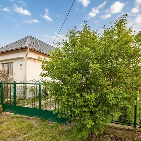 Yurt And A House With Garden - Special Experience Hébergement de vacances